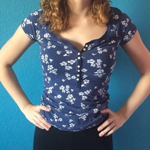 Abercrombie and Fitch stretch tee shirt